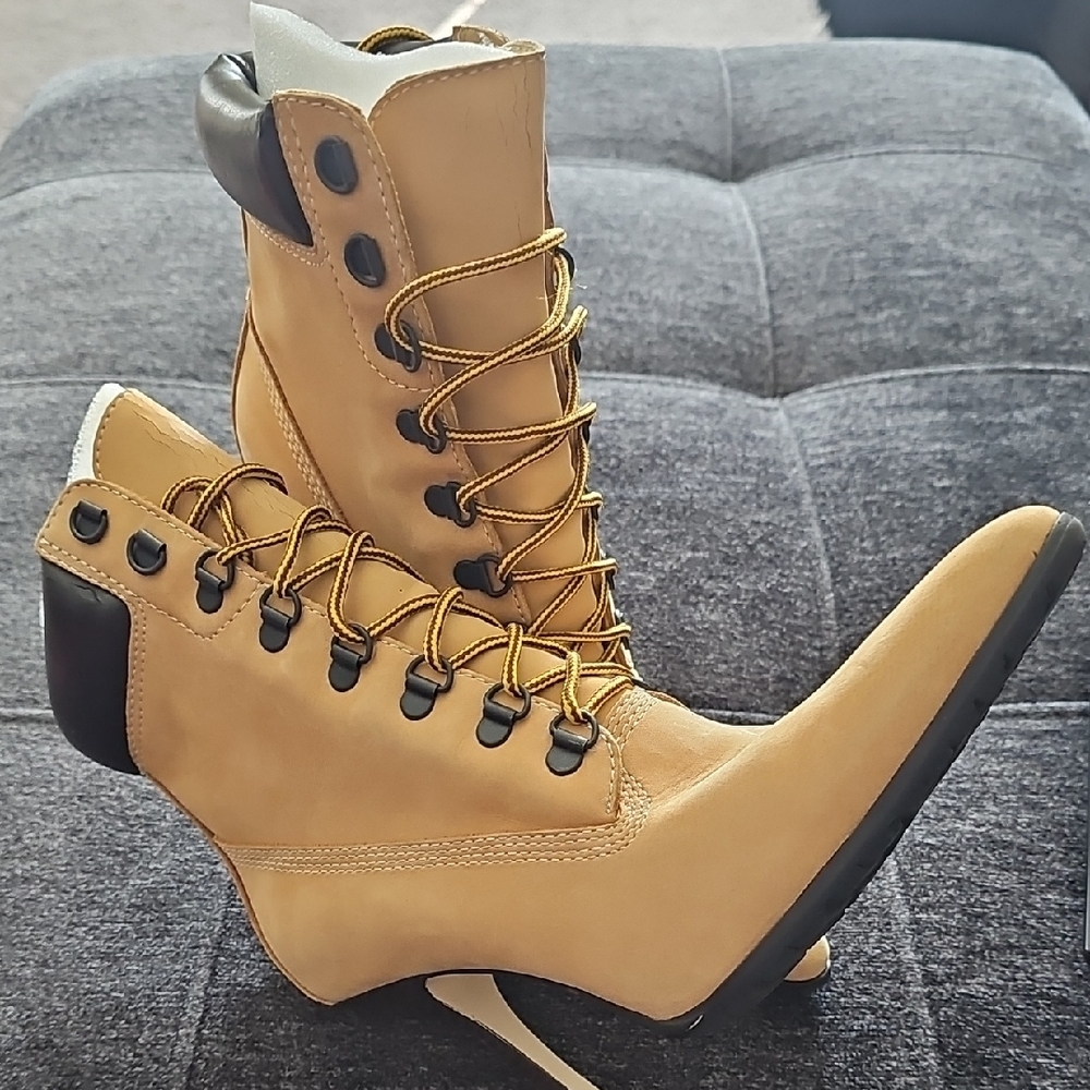 Stylish Tan Lace-Up Women's Boots